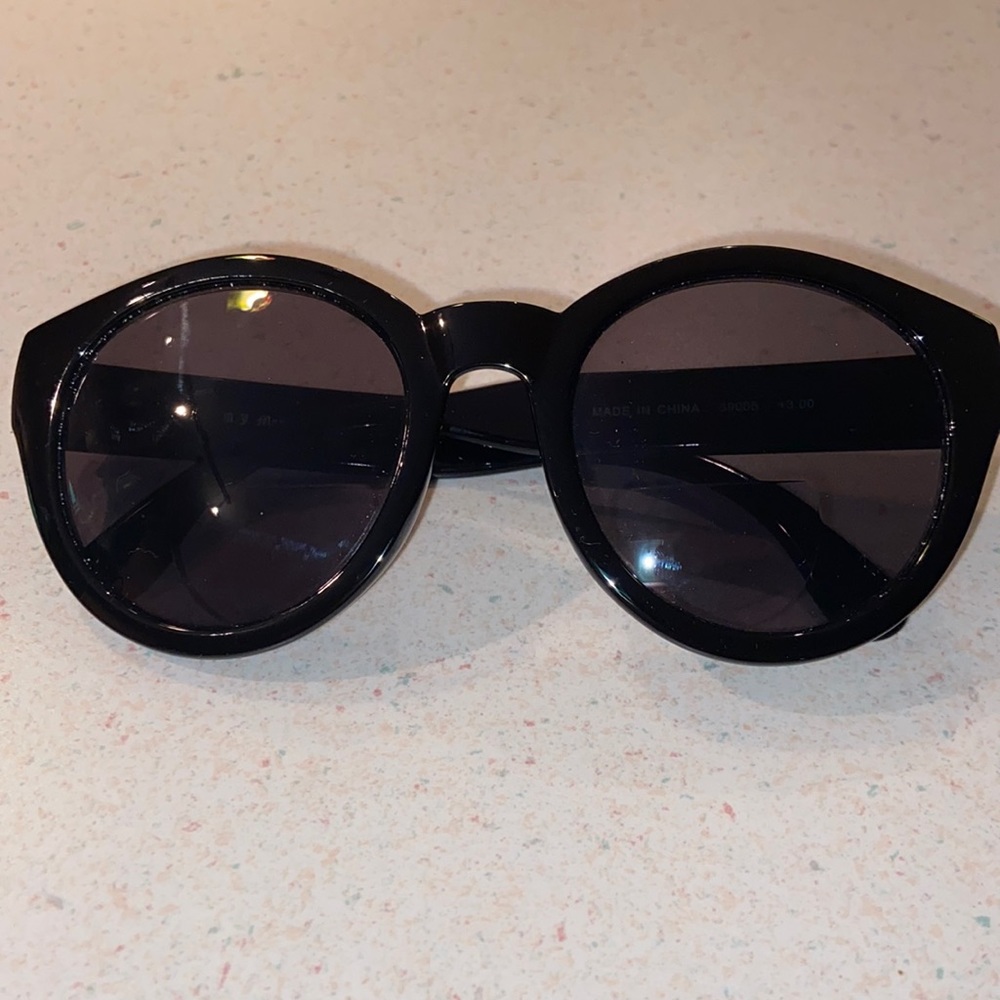 Reader Sunglasses! - image 1